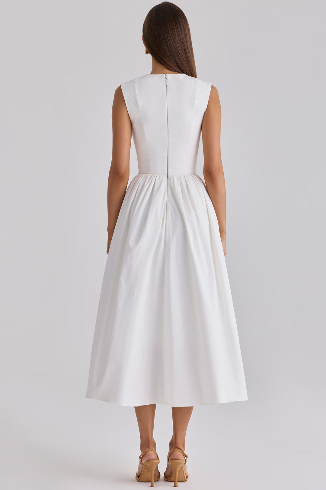 Robe Bianca Élégance
