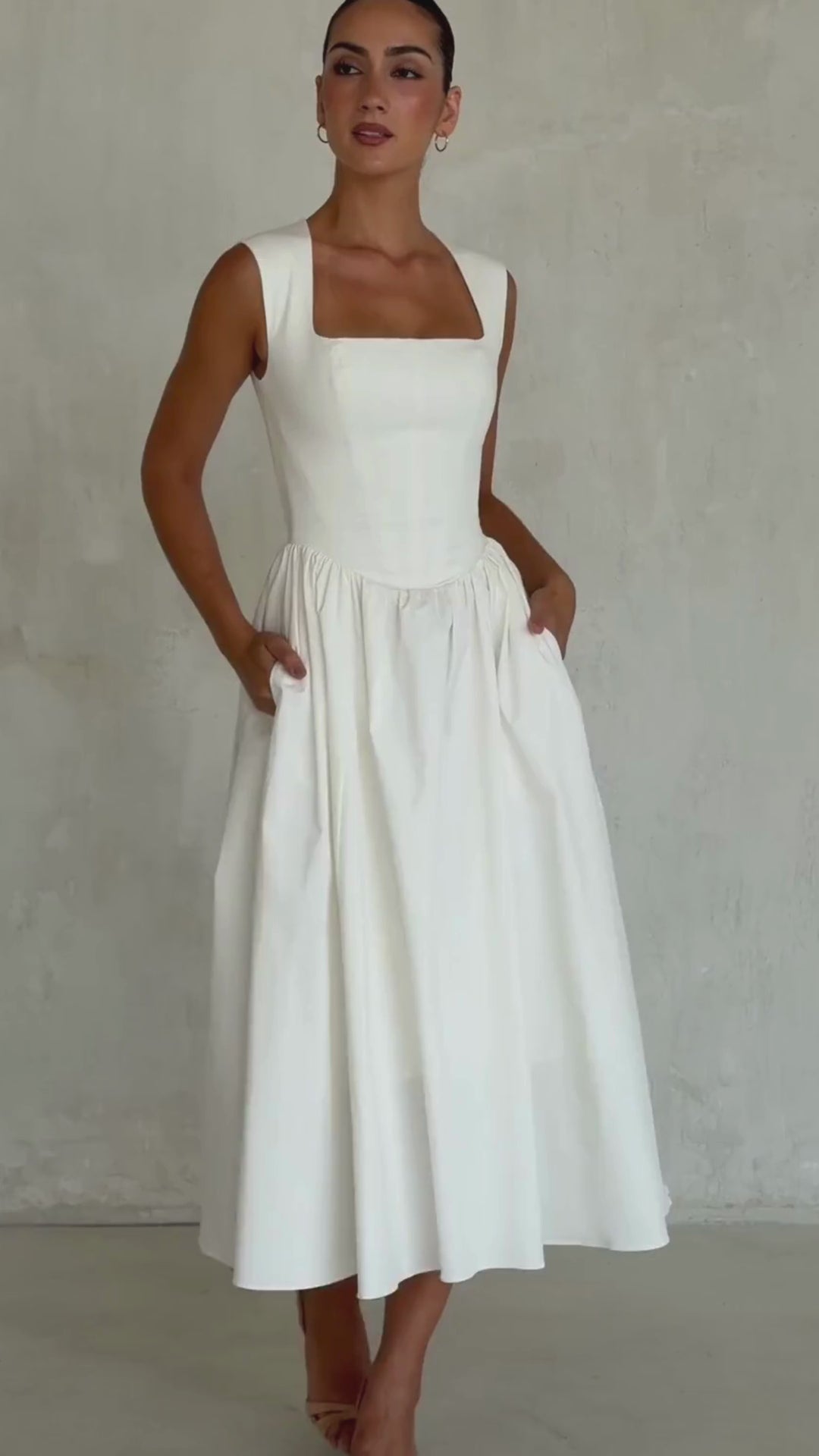 Robe Bianca Élégance