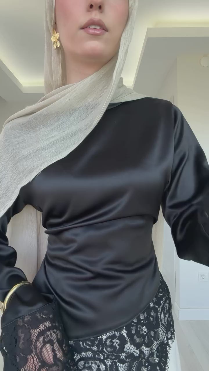 T-shirt Asymétrique Élégance Dentelle